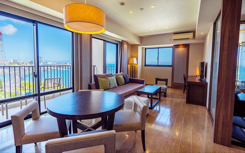 2 BEDROOM CORNER SUITE