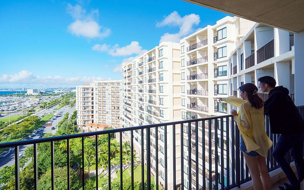 2 BEDROOM CORNER SUITE