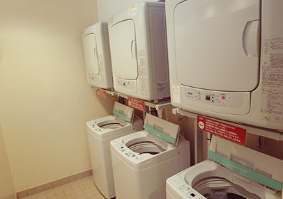 SELF LAUNDRY